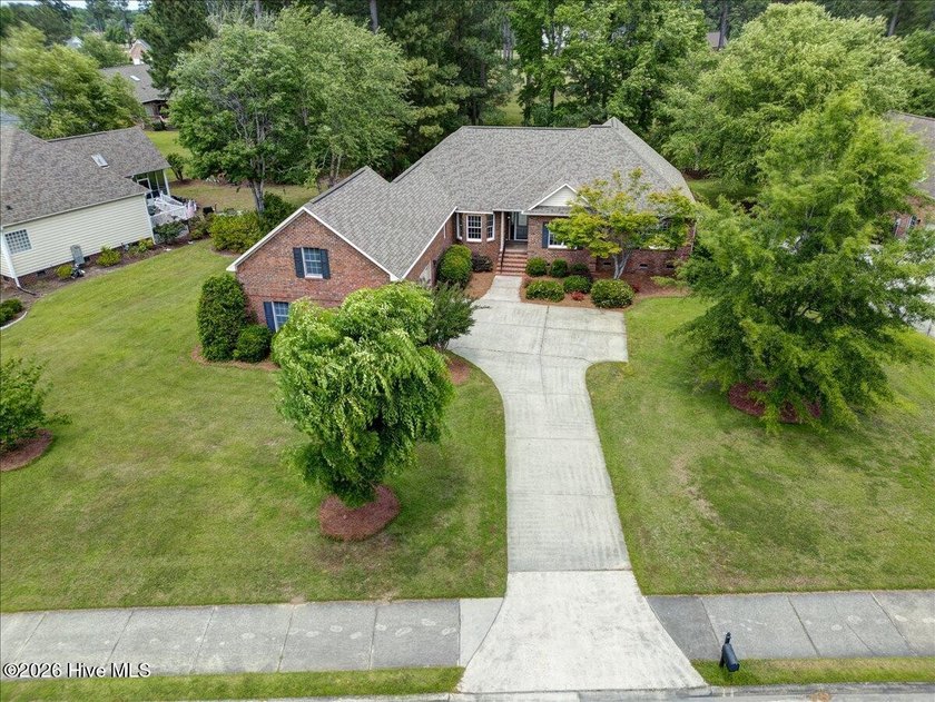 Beautiful updated brick home overlooking Taberna golf course - Beach Home for sale in New Bern, North Carolina on Beachhouse.com