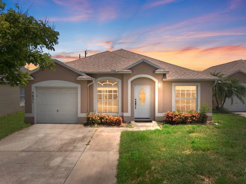 Charming 3 bedrooms, 2 bathrooms home ideally situated on a - Beach Home for sale in Vero Beach, Florida on Beachhouse.com