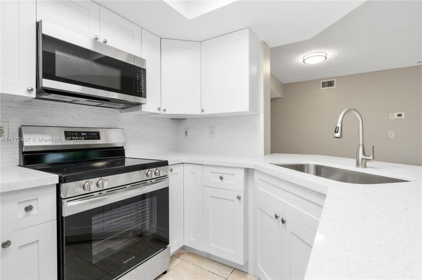 Step into a beautiful totally remodelled 3BR/2BA unit on the 2nd - Beach Condo for sale in Coral Springs, Florida on Beachhouse.com