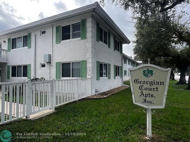 EXCEPTIONALLY NICE! COMPLETELY RENOVATED!  ONE BEDROOM, ONE BATH - Beach Condo for sale in Fort Lauderdale, Florida on Beachhouse.com