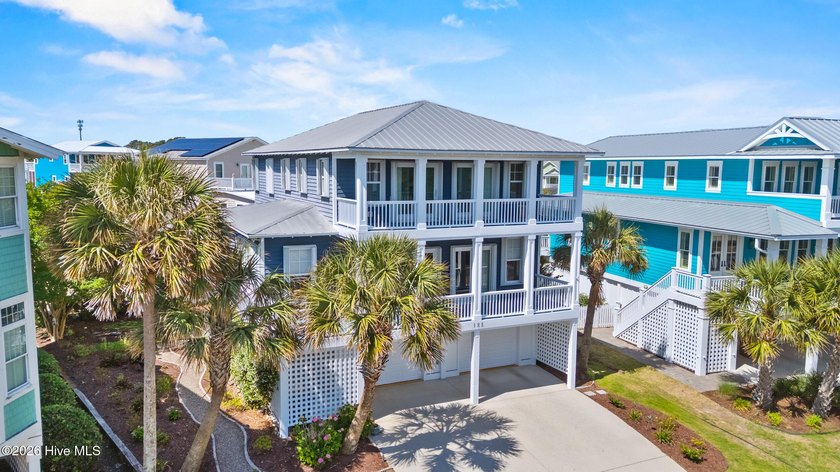 Awesome 5 bedroom, 4.5 bath custom built home. Large open floor - Beach Home for sale in Kure Beach, North Carolina on Beachhouse.com