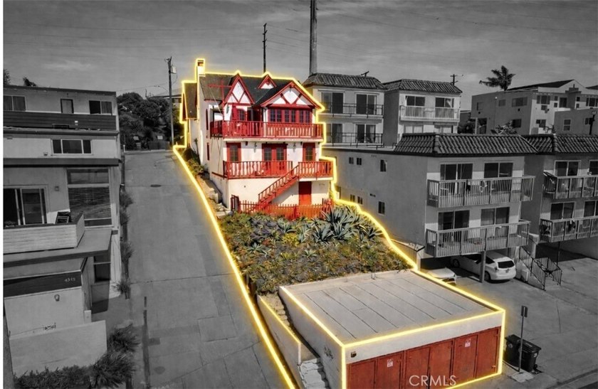 Perched high on one of Manhattan Beach's best ocean view streets - Beach Home for sale in Manhattan Beach, California on Beachhouse.com