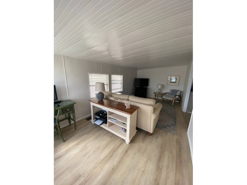 Open concept home with 2 bedrooms & 2 bathrooms, vinyl laminate - Beach Home for sale in Ruskin, Florida on Beachhouse.com