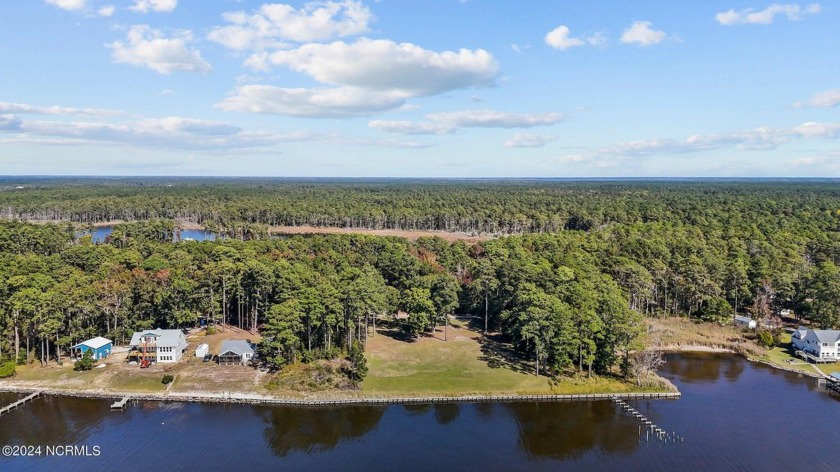 BEAUTIFUL LOT ON THE PAMLICO RIVER - If you are looking to build - Beach Lot for sale in Belhaven, North Carolina on Beachhouse.com