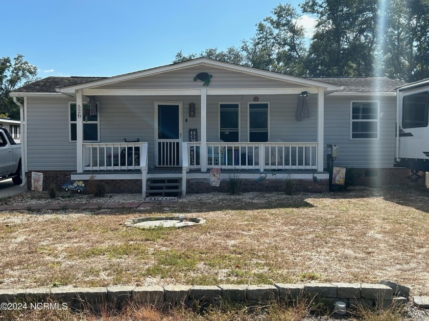 Prime opportunity is here! Welcome to 528 Live Oak Drive - Beach Home for sale in Sunset Beach, North Carolina on Beachhouse.com