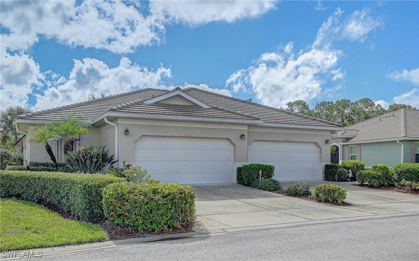 This gorgeous TURNKEY villa, built by WCI, is located in - Beach Home for sale in Fort Myers, Florida on Beachhouse.com