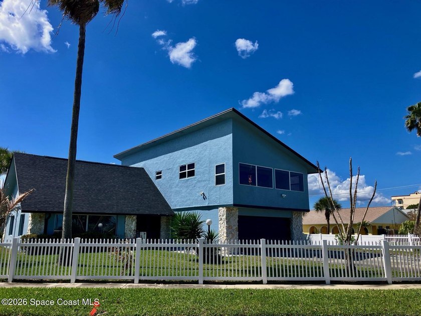 Rare opportunity in Harbor Heights, Cape Canaveral! This 3BR/2BA - Beach Home for sale in Cape Canaveral, Florida on Beachhouse.com
