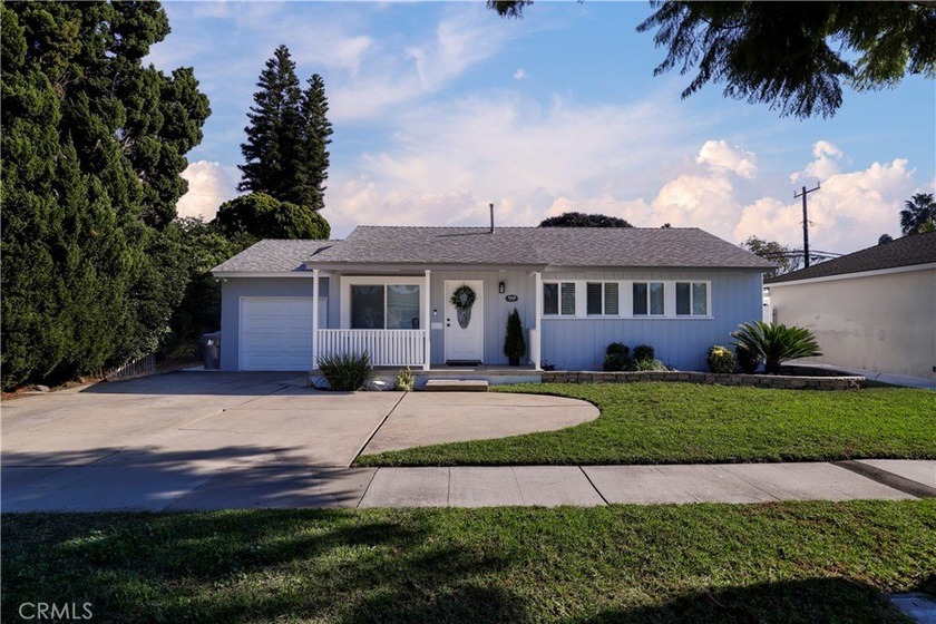 Welcome to a beautifully maintained home located in a desirable - Beach Home for sale in Long Beach, California on Beachhouse.com