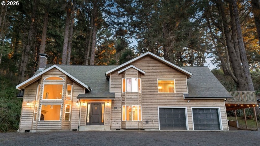 Discover coastal bliss at this Cannon Beach home, just a - Beach Home for sale in Cannon Beach, Oregon on Beachhouse.com