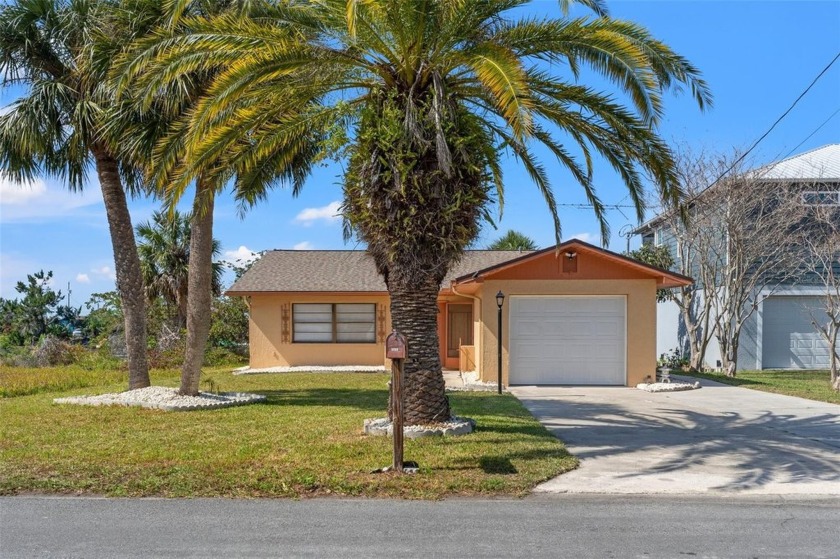 Amazing price improvement ! Adorable Waterfront 2-Bedroom - Beach Home for sale in Hernando Beach, Florida on Beachhouse.com