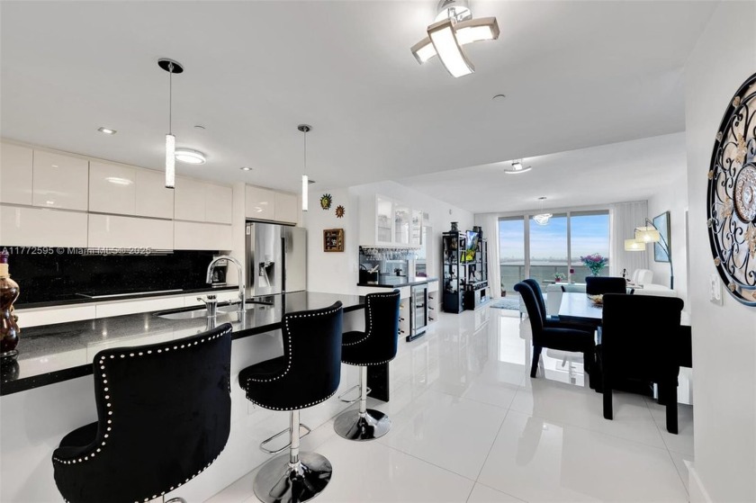 Immaculate 3-bed, 3-bath condo on the 26th floor of Bay House - Beach Condo for sale in Miami, Florida on Beachhouse.com