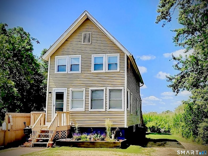 Just in time for summer! Welcome to 102 Surf Ave, a move-in - Beach Home for sale in Milford, Connecticut on Beachhouse.com