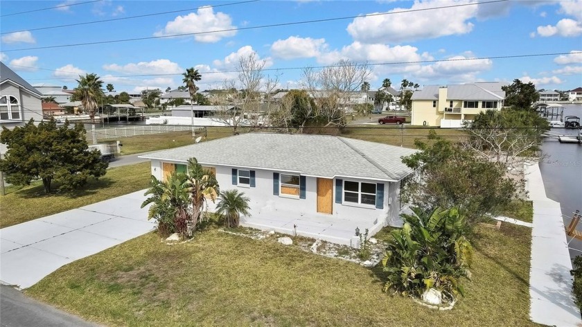 Investor Opportunity. Home is a Fixer Upper due to Hurricane - Beach Home for sale in Hernando Beach, Florida on Beachhouse.com