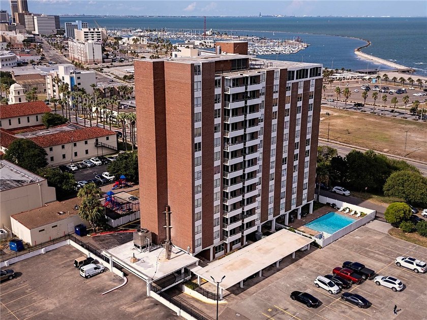 Experience the perfect blend of comfort and convenience in this - Beach Condo for sale in Corpus Christi, Texas on Beachhouse.com