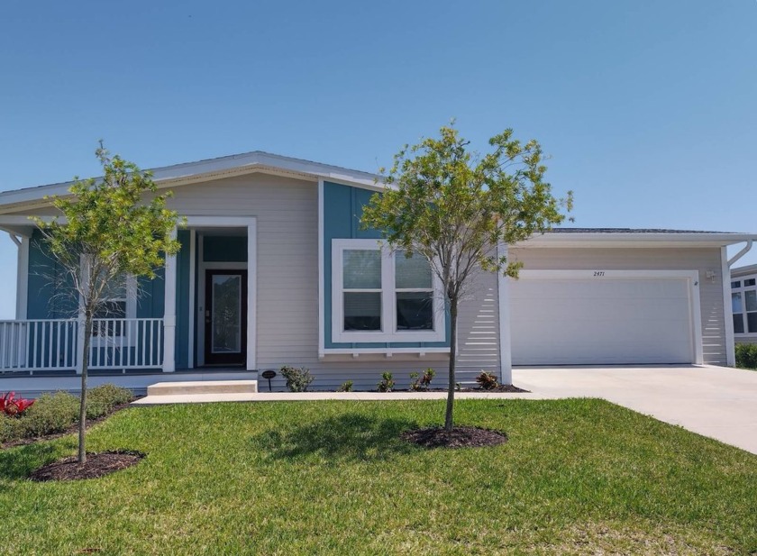 This charming manufactured home is located in a vibrant 55+ - Beach Home for sale in Ormond Beach, Florida on Beachhouse.com
