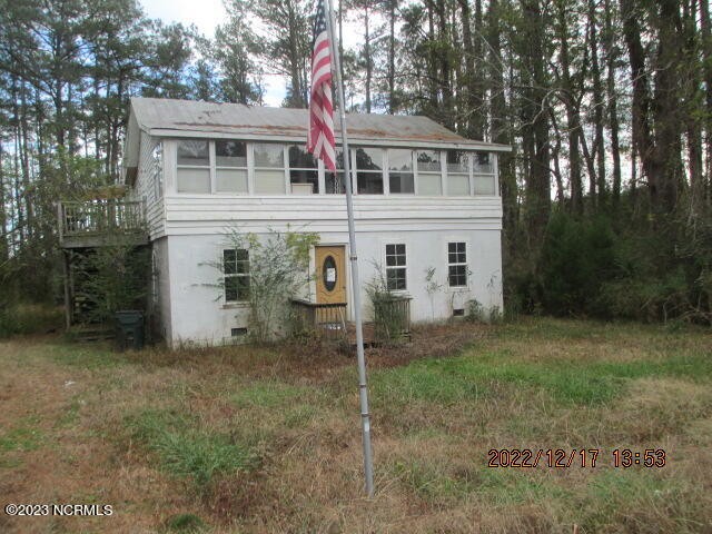 3 acres in the country close to the water for boating fishing - Beach Home for sale in Bayboro, North Carolina on Beachhouse.com