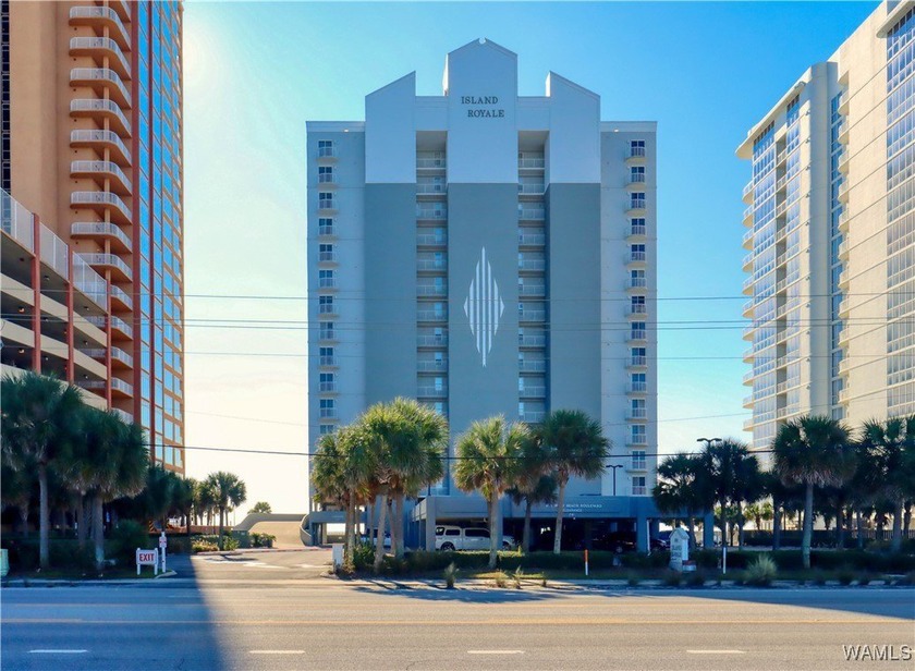 Captivating 3 BR, 3 B Condo at Island Royale-Gulf Shores - Beach Condo for sale in Gulf Shores, Alabama on Beachhouse.com