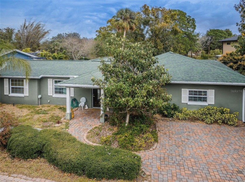 Welcome to your waterfront oasis in Tarpon Springs, Florida! - Beach Home for sale in Tarpon Springs, Florida on Beachhouse.com