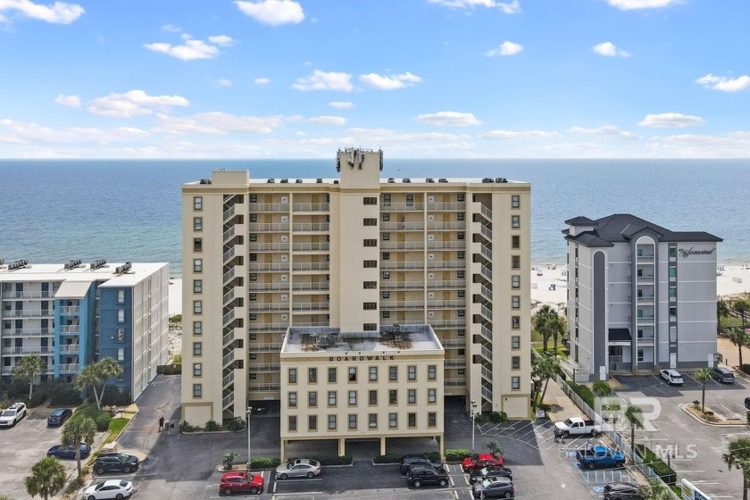 This 2-bedroom, 2-bath condo offers the perfect beach getaway - Beach Home for sale in Gulf Shores, Alabama on Beachhouse.com