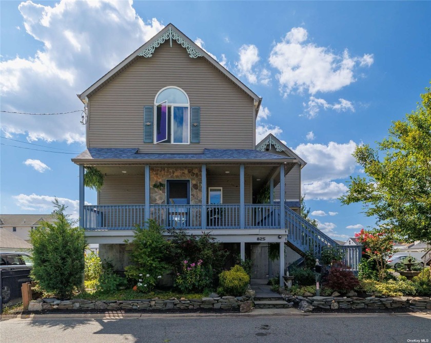 Absolutely stunning waterfront home.  Lifted to fema - Beach Home for sale in Lindenhurst, New York on Beachhouse.com