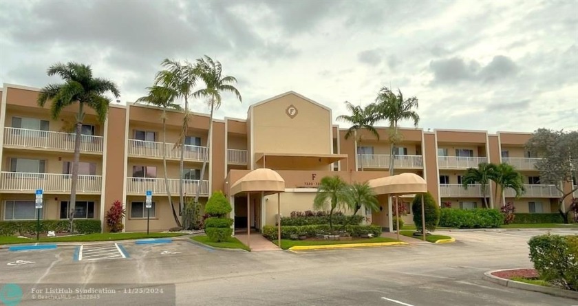 WONDERFUL 2 BEDROOM 2 BATH 1ST FLOOR UNIT IN VERY DESIREABLE - Beach Condo for sale in Fort Lauderdale, Florida on Beachhouse.com