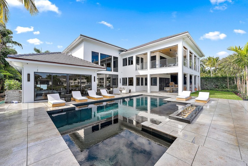 Fresh from a spectacular 2025 transformation, this - Beach Home for sale in Jupiter, Florida on Beachhouse.com