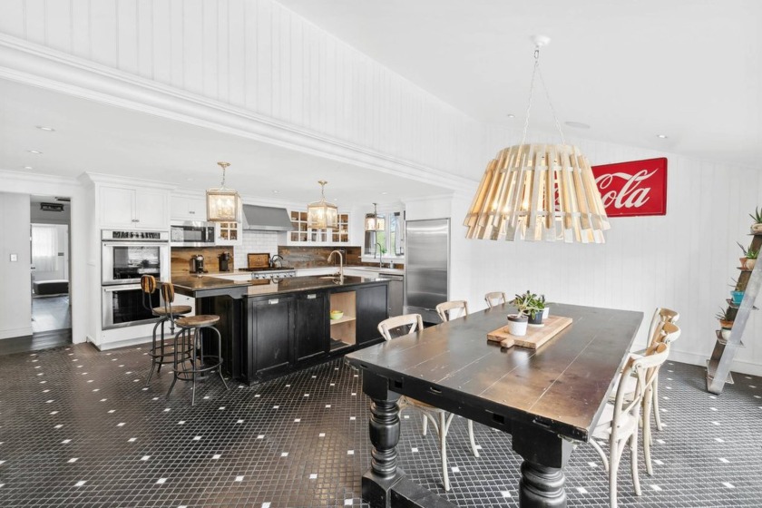 East Hampton is known for its beautiful scenery and upscale - Beach Home for sale in East Hampton, New York on Beachhouse.com