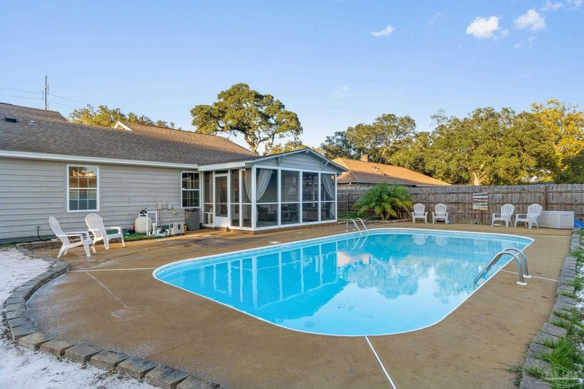New flooring, stone countertops, flooring, paint, fixtures - Beach Home for sale in Pensacola, Florida on Beachhouse.com