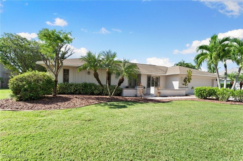 Come and see the beautiful lake views found in this home in the - Beach Home for sale in Fort Myers, Florida on Beachhouse.com