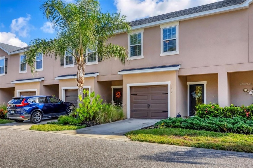Discover this rarely available, move-in-ready 2020 townhome - Beach Townhome/Townhouse for sale in Sarasota, Florida on Beachhouse.com