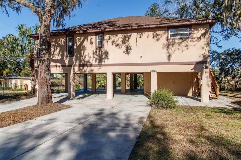 12724 Circle Lake Drive, built in 2006, offers 1,445 square feet - Beach Home for sale in Hudson, Florida on Beachhouse.com