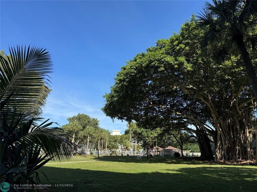 First floor garden apartment. Instead of a screened in porch - Beach Condo for sale in Pompano Beach, Florida on Beachhouse.com