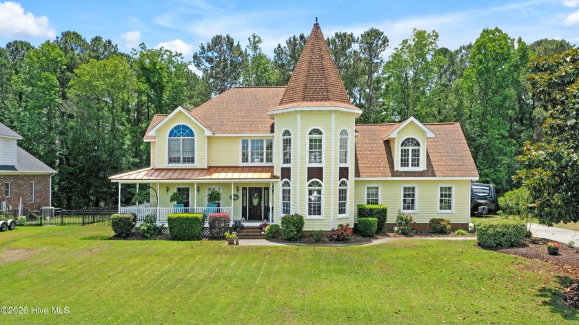 Welcome to your private coastal oasis in the gated community of - Beach Home for sale in Wilmington, North Carolina on Beachhouse.com