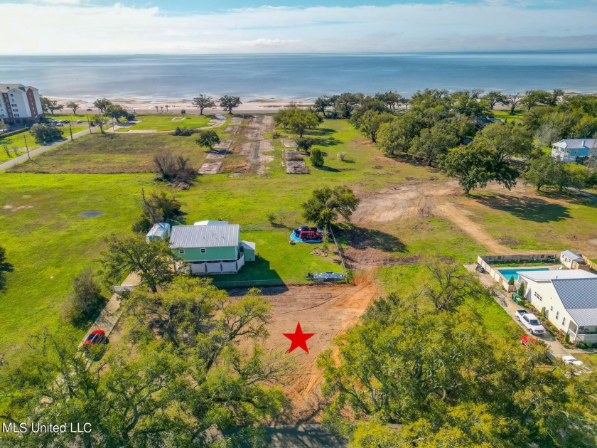 Great location in the Friendly City! This beautiful cleared lot - Beach Lot for sale in Long Beach, Mississippi on Beachhouse.com