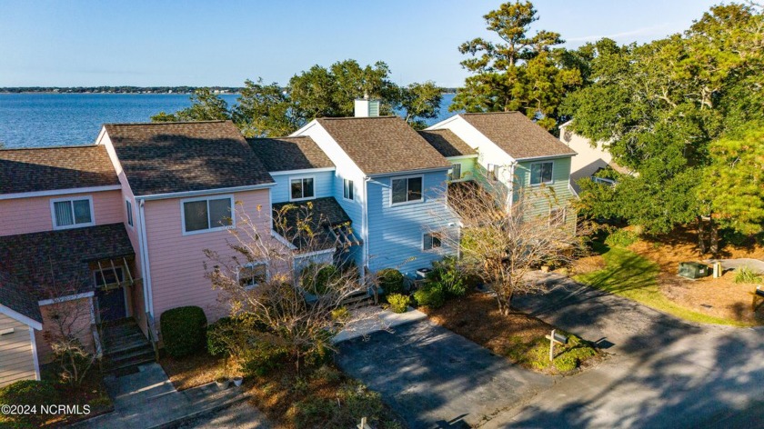 Rarely available McGinnis Point Pamlico section condo! This - Beach Condo for sale in Pine Knoll Shores, North Carolina on Beachhouse.com