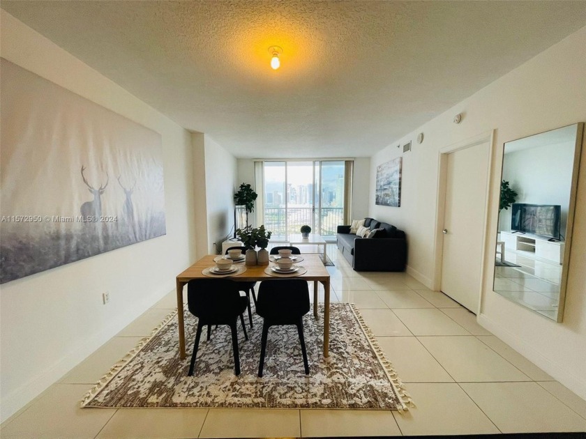 GORGEOUS VIEWS !! THIS 1/1 APARTMENT IN THE HEART OF EDGEWATER - Beach Condo for sale in Miami, Florida on Beachhouse.com