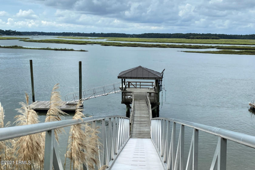 20 Castle Point is the ONLY LOT available on the May River. A - Beach Lot for sale in Bluffton, South Carolina on Beachhouse.com