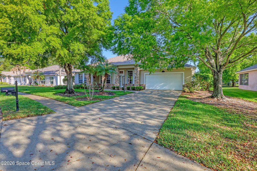 Welcome to the beautiful, tree-lined community of Forest Creek - Beach Home for sale in Melbourne, Florida on Beachhouse.com