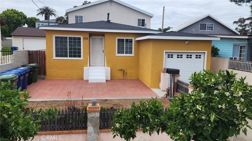 This remodeled duplex consists of a 3 bedroom 2 bath home +  4 - Beach Townhome/Townhouse for sale in San Pedro, California on Beachhouse.com