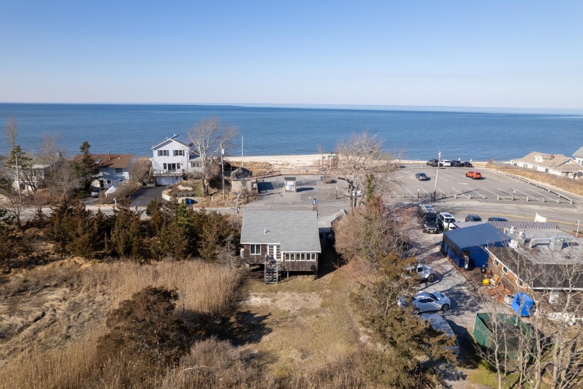 After Dune Delight: Steps to Beach - Beach Vacation Rentals in Wading River, NY on Beachhouse.com