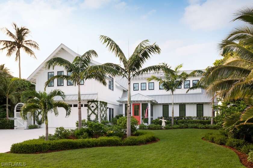 Single Family Residence, Two Story - SANIBEL, FL Diamond on the - Beach Home for sale in Sanibel, Florida on Beachhouse.com