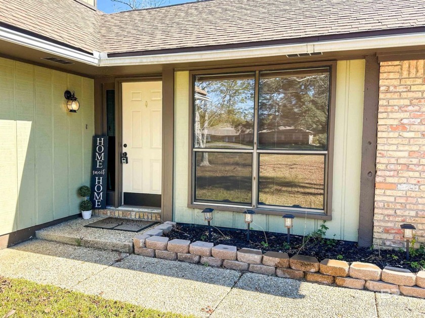 Welcome to your move-in ready oasis! This charming home features - Beach Home for sale in Foley, Alabama on Beachhouse.com