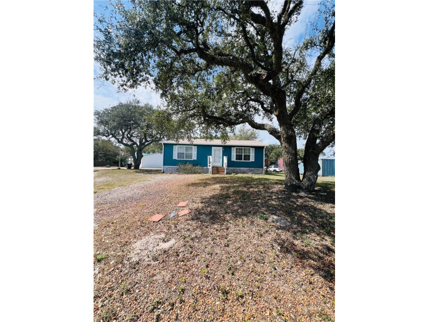 Charming Coastal Cottage in Fulton! Adorable 2-Bedroom, 2-Bath - Beach Home for sale in Fulton, Texas on Beachhouse.com