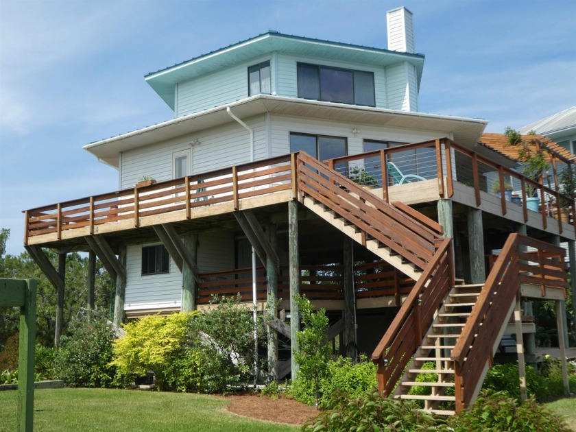 Custom Hexagonal *glass home* with three levels for living and - Beach Home for sale in Crawfordville, Florida on Beachhouse.com