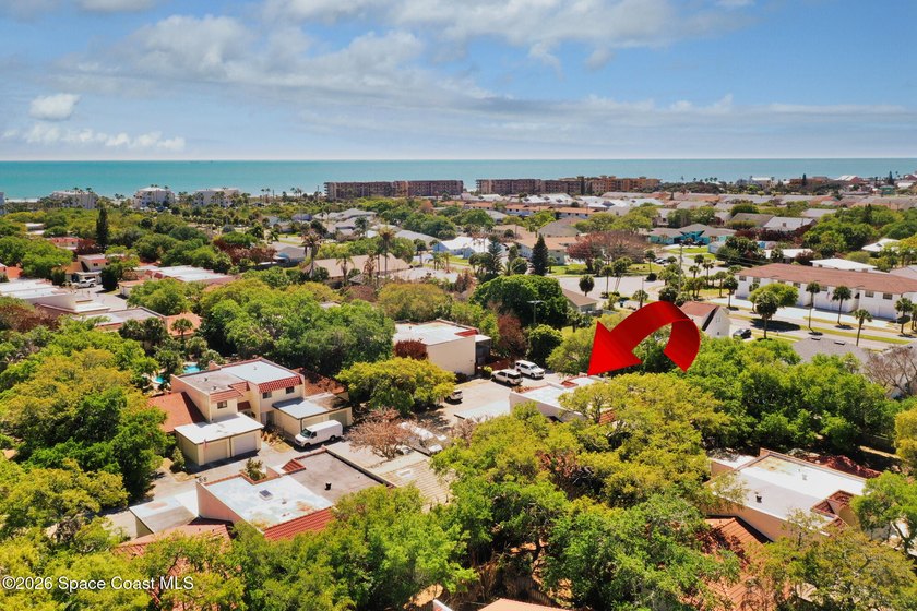 This is a turn key unit! Just bring your clothes and tooth - Beach Townhome/Townhouse for sale in Cape Canaveral, Florida on Beachhouse.com