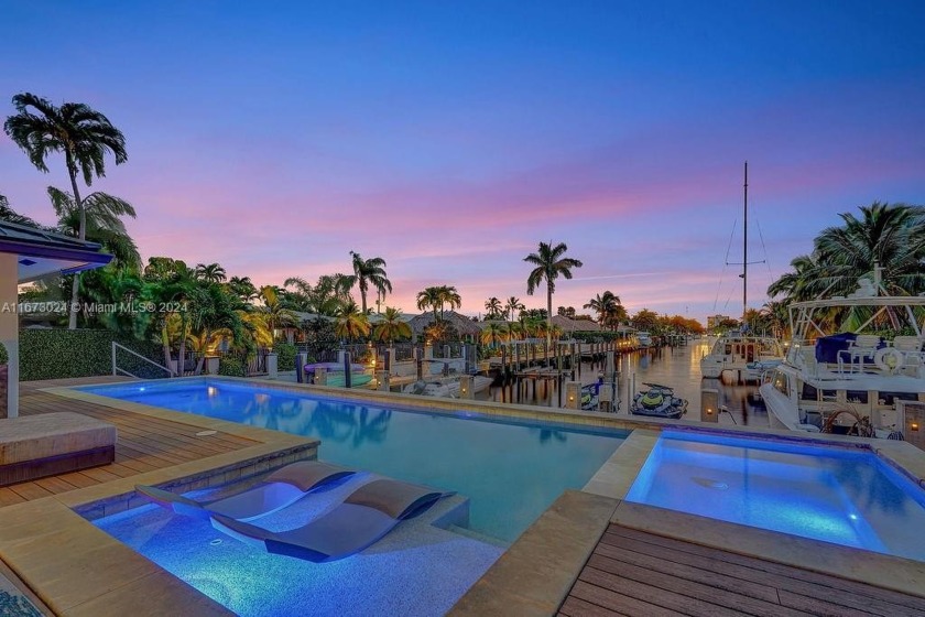 Experience coastal luxury in this fully renovated 3-bedroom + an - Beach Home for sale in Lauderdale By The Sea, Florida on Beachhouse.com