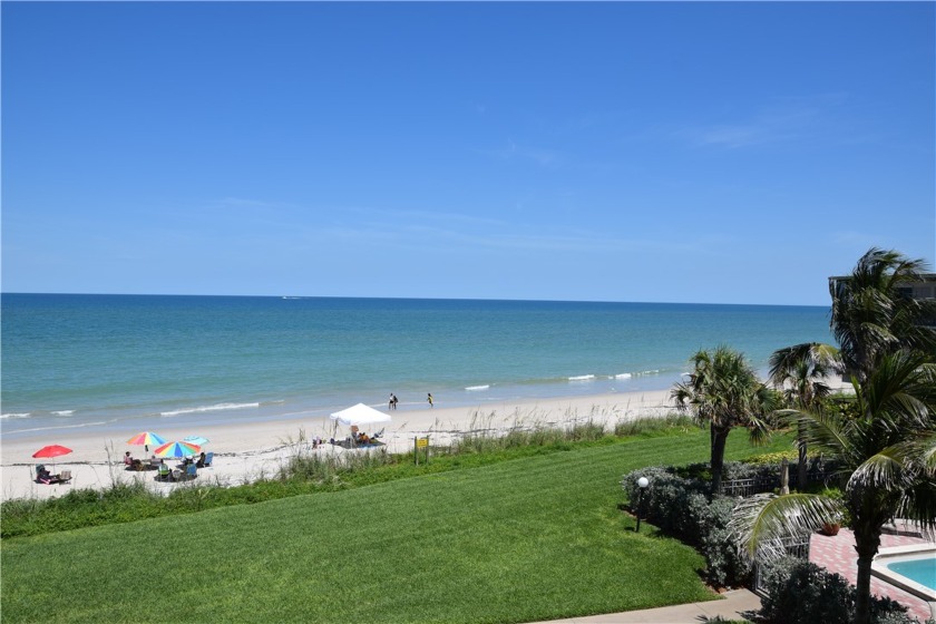 HUGE PRICE REDUCTION! Well priced ocean-view condo! Discover - Beach Home for sale in Vero Beach, Florida on Beachhouse.com