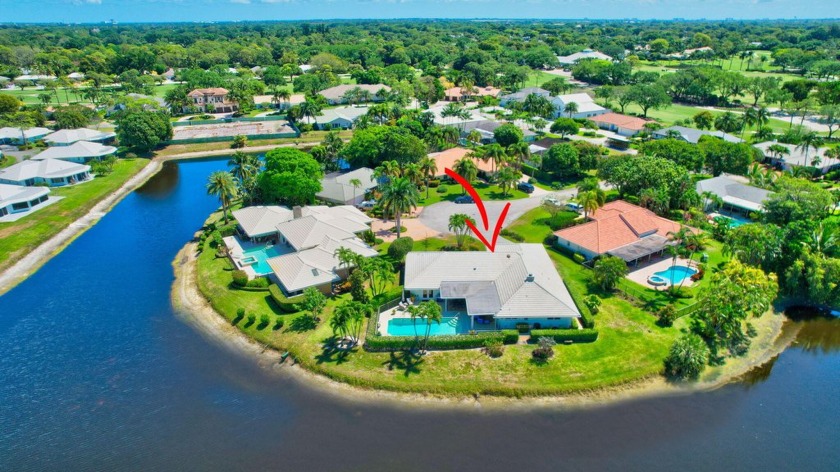 Welcome to this stunning 4-bedroom, 3.5-bathroom, 2-car plus - Beach Home for sale in Boynton Beach, Florida on Beachhouse.com