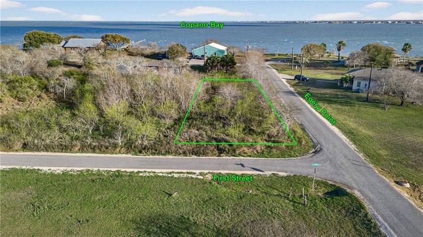 Corner lot located in the Bayside fishing community just one - Beach Lot for sale in Bayside, Texas on Beachhouse.com