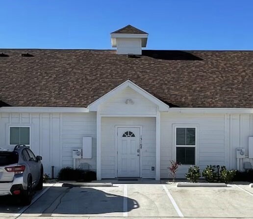 Welcome to this charming 2-bedroom, 1-bath townhome located in - Beach Townhome/Townhouse for sale in Corpus Christi, Texas on Beachhouse.com